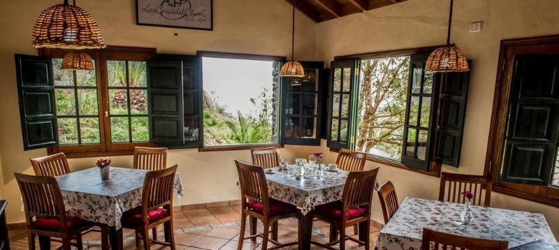 Las Casas Del Chorro Agulo Екстериор снимка