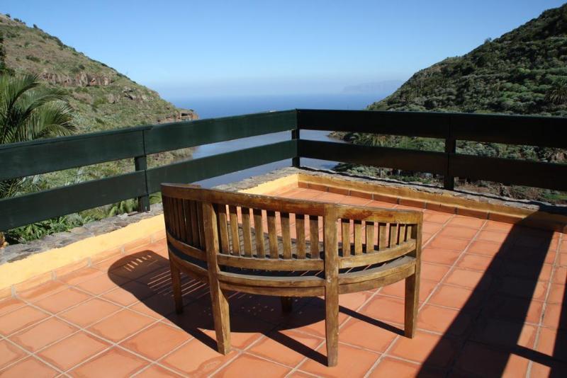 Las Casas Del Chorro Agulo Екстериор снимка