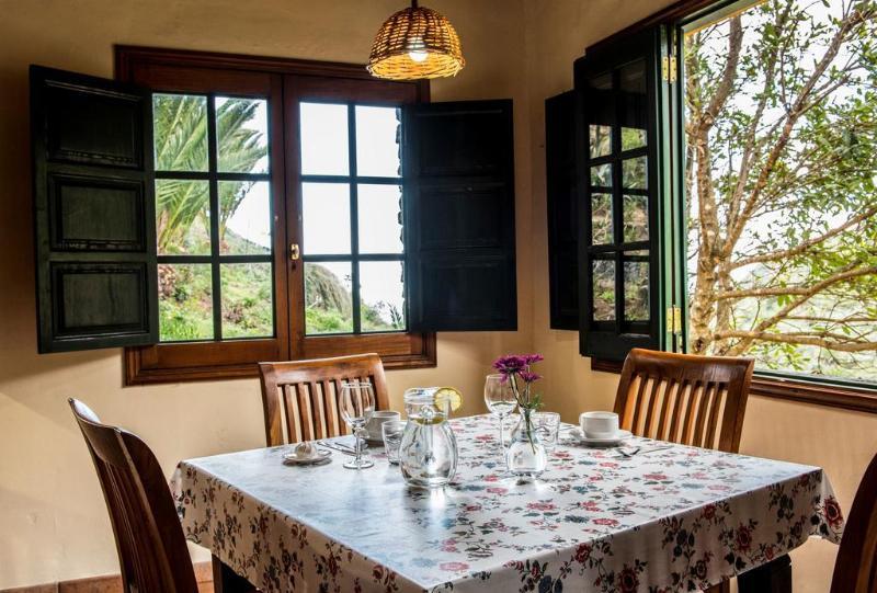 Las Casas Del Chorro Agulo Екстериор снимка