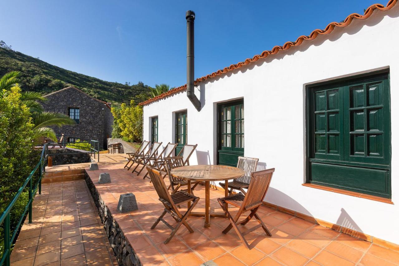 Las Casas Del Chorro Agulo Екстериор снимка
