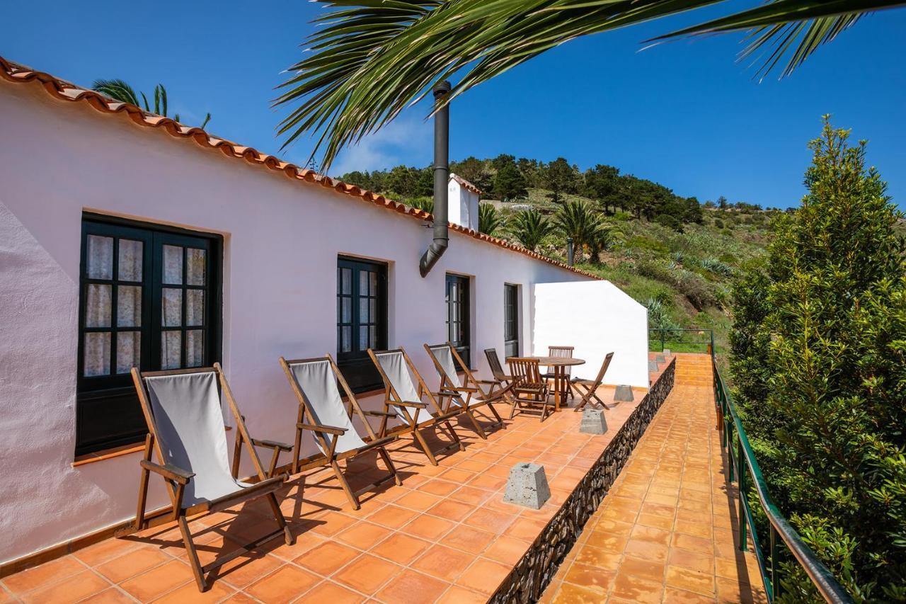 Las Casas Del Chorro Agulo Екстериор снимка