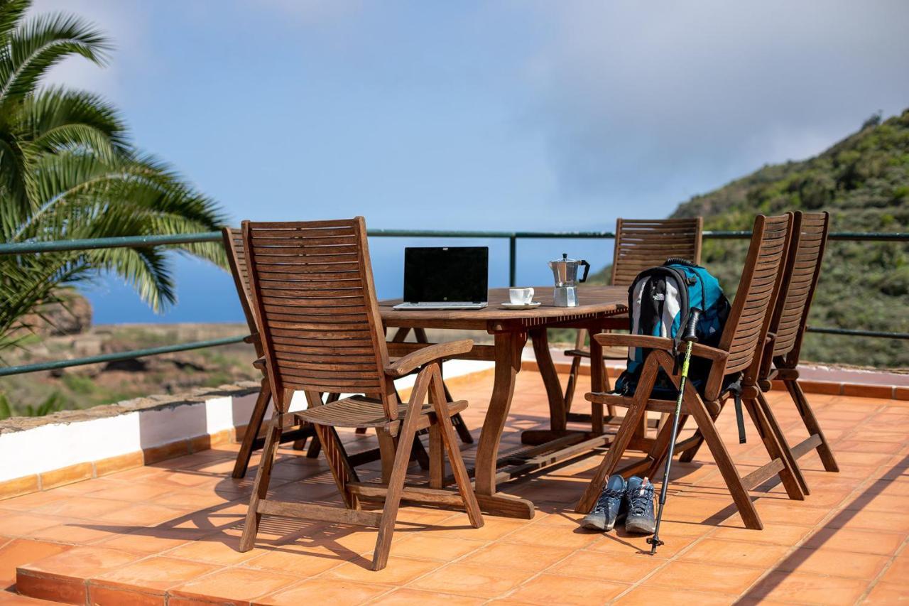 Las Casas Del Chorro Agulo Екстериор снимка